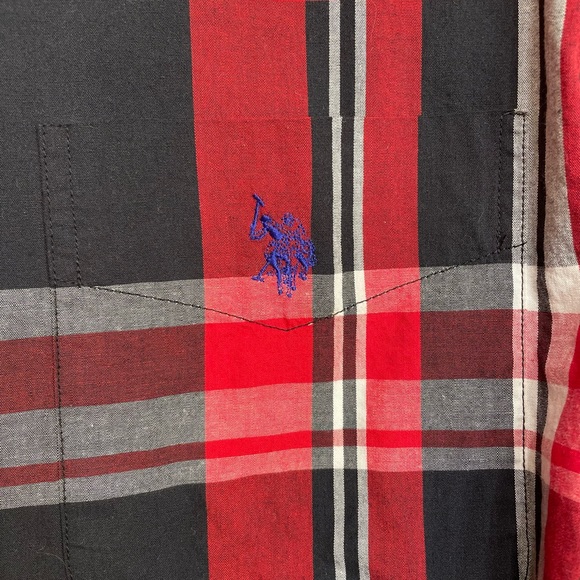 US Polo Assn Shirt XL Mens Long Sleeve Button Down Plaid Stretch Red Black - Picture 9 of 12